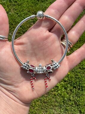 Authentic Pandora Moments Sterling Silver Bangle Bracelet with 7 Holiday Charms